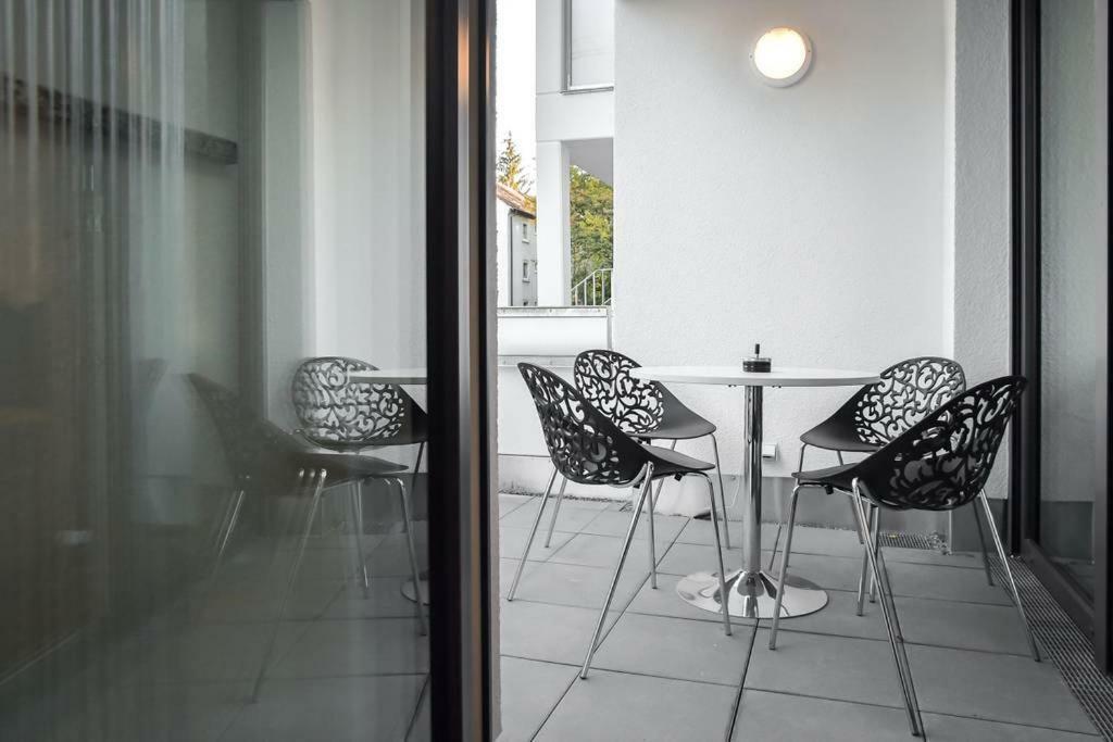 Deluxe Ferienwohnung Apartment Stuttgart Centre/Milaneo Экстерьер фото